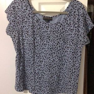 Baby blue floral crop